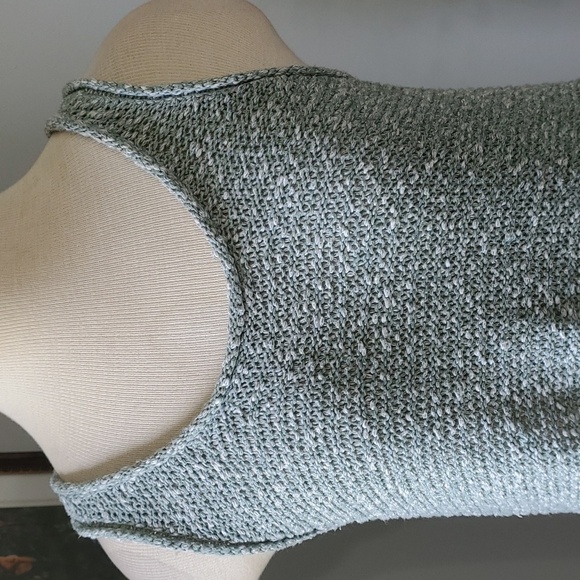 ROXY, green tank top size medium. Variegated green white knit. Size medi… - Picture 2 of 10